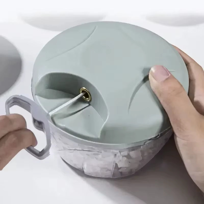 Effortlessly Chop and Slice with the 500/900ML Garlic Chopper - Your Ultimate Kitchen Companion!